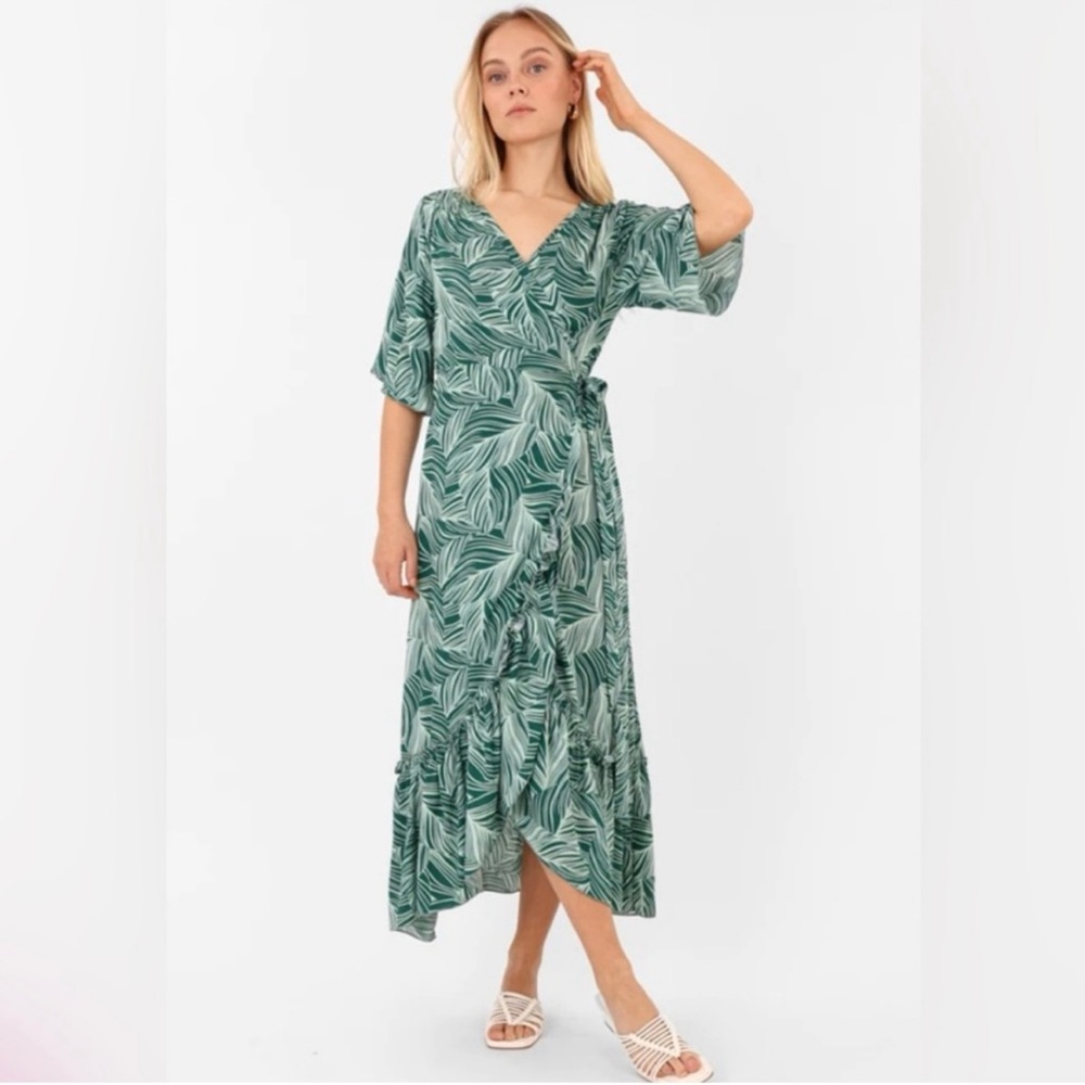 NWT Silk & Solt Journey Maxi Wrap Green Tropical Dress Small